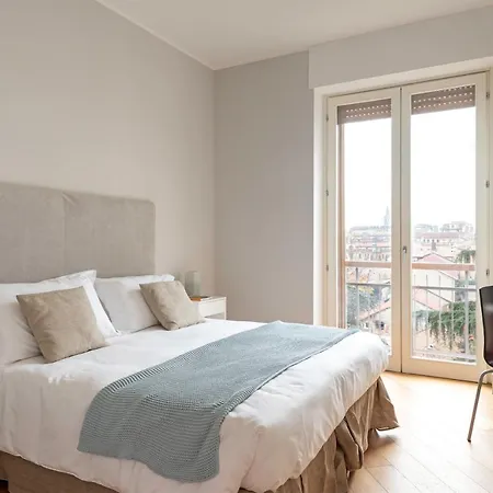Corso Italia Deluxe Modern Wifi 公寓
